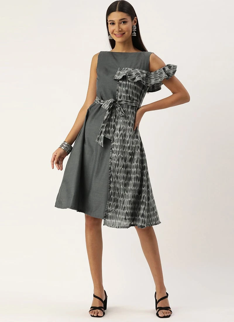 Grey Rayon Printed Boat Neck Dress After Six Wear 3 Grey Rayon Printed Boat Neck Dress After Six Wear - Image 3