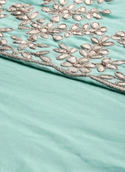 Halter Neck Style Embroidered Gown Party Wear -Indo Clothing Shop Halter Neck Style Embroidered Gown IWBS01909761 rrc3