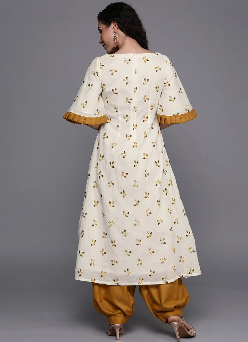 Multicolor Printed Cape Sleeves Salwar Set After Six Wear 4 Multicolor Printed Cape Sleeves Salwar Set After Six Wear - Image 4