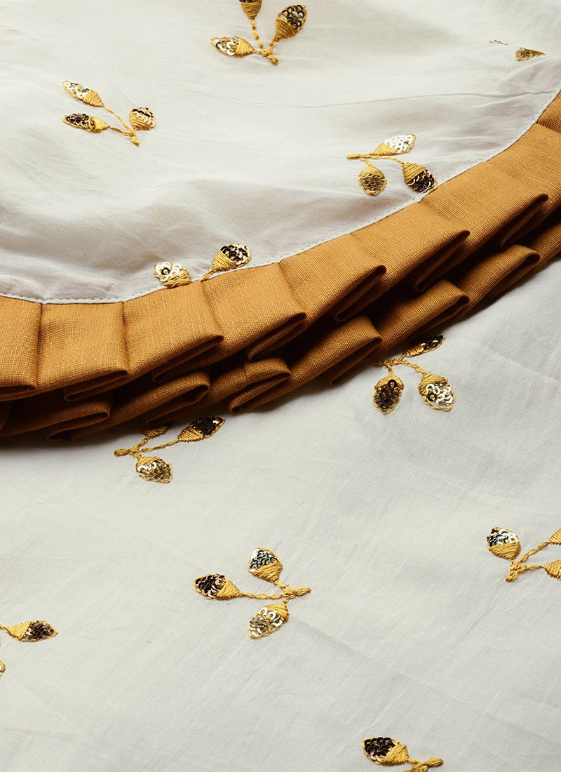 Multicolor Printed Cape Sleeves Salwar Set After Six Wear 6 Multicolor Printed Cape Sleeves Salwar Set After Six Wear - Image 6