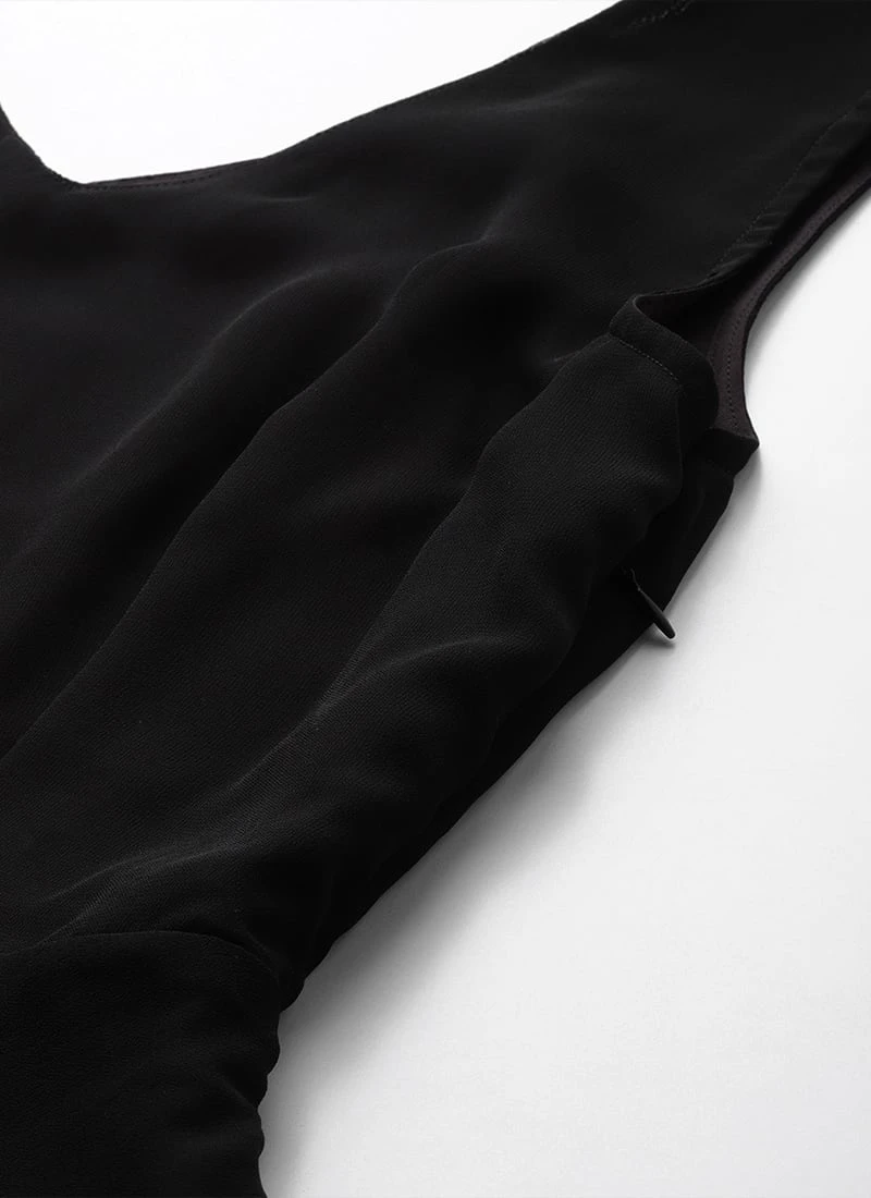 Off White N Black Embroidered Jacket Style Gown After Six Wear 5 Off White N Black Embroidered Jacket Style Gown After Six Wear - Image 5