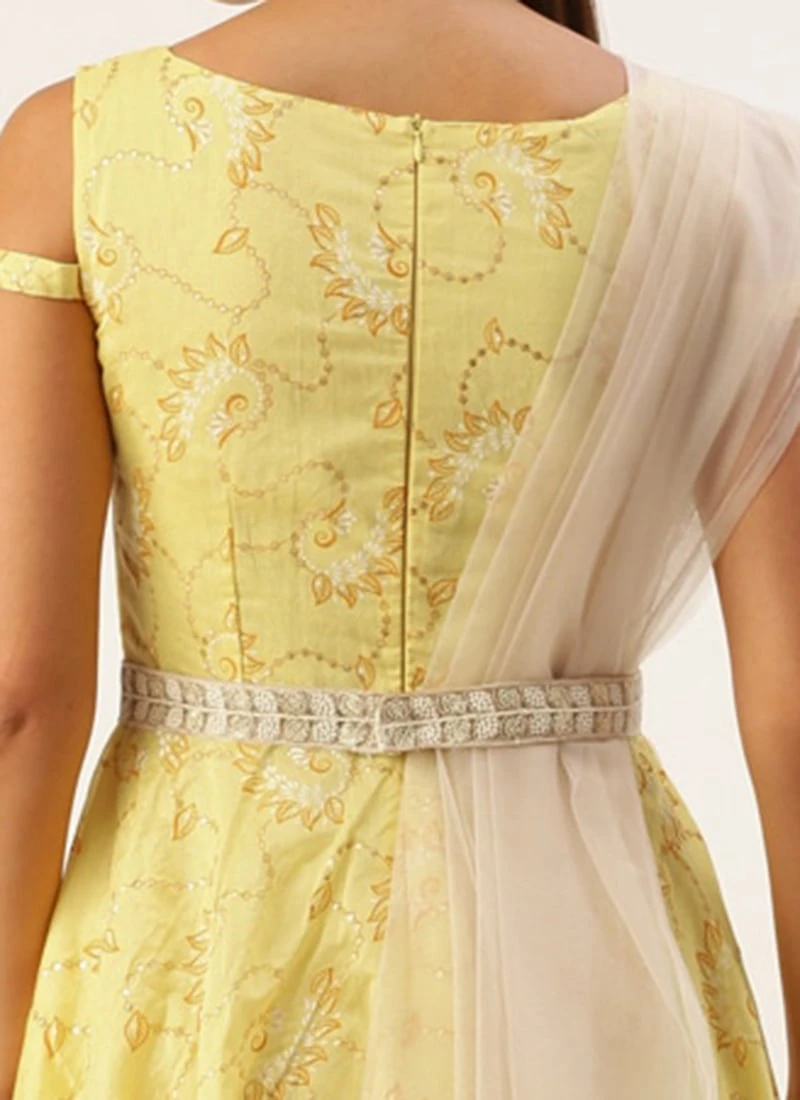 Dupatta From Yellow Foil Printed Cotton Gown After Six Wear 6 Dupatta From Yellow Foil Printed Cotton Gown After Six Wear - Image 6