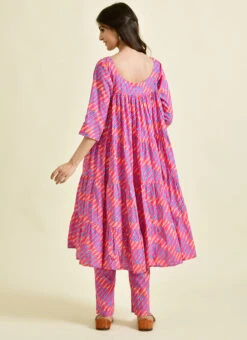 Pink Cotton Three Fourth N Boat Neck Leheriya Kurta Pant Set Work Wear -Indo Clothing Shop pink cotton three fourth n boat neck leheriya kurta pant set krsjrp3031 b
